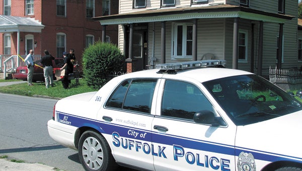 Suffolk police round up their work at the Pine Street location of a stabbing that occurred early Wednesday morning. A 23-year-old man was injured, and a 34-year-old man has been arrested.
