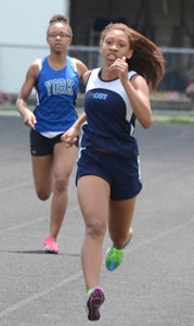 Lakeland senior Alexus Copeland runs in the 400-meter dash. Copeland finished with a time of 1:08.03. (Melissa Glover photo)